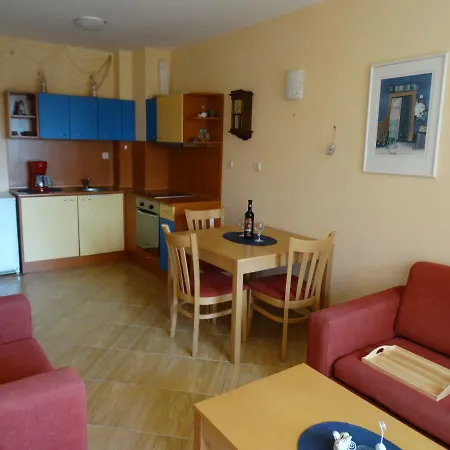 Golden Dreams , Mira Apartment *